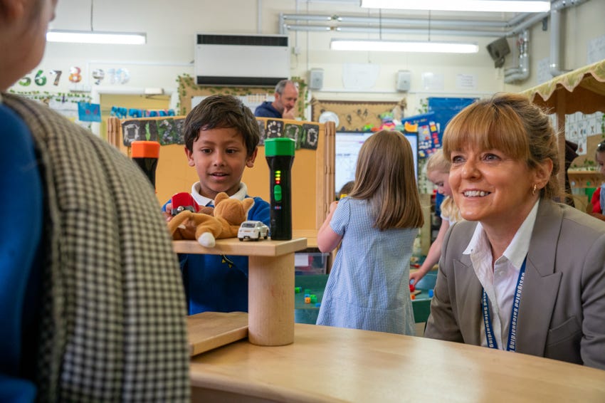 The Lady Mayoress presents a 2023 Trust Award